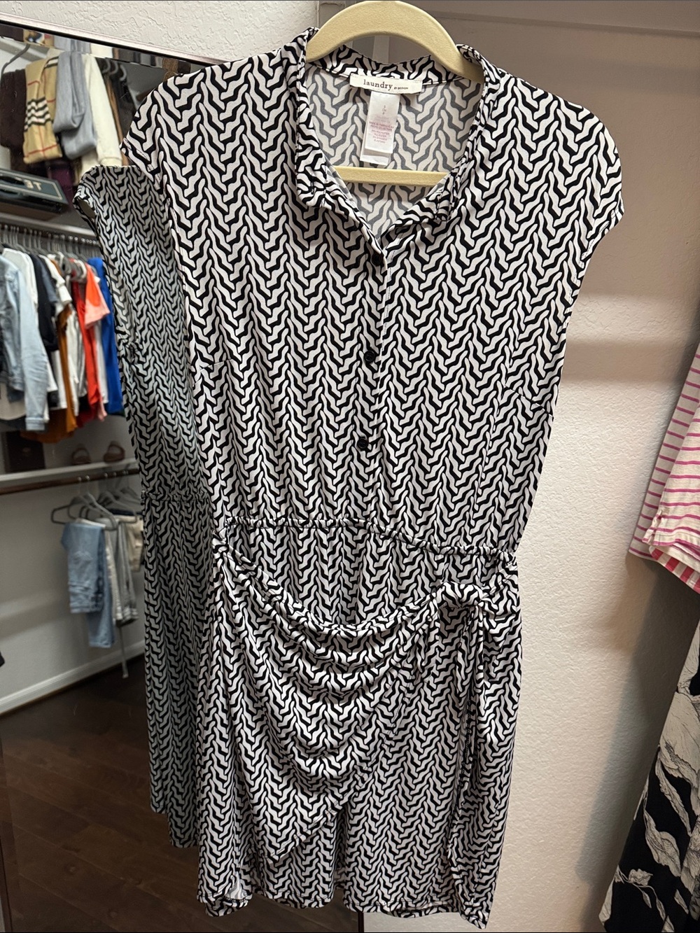 Laundry by Shelli Segal Black & White Printed Sleeveless Dress